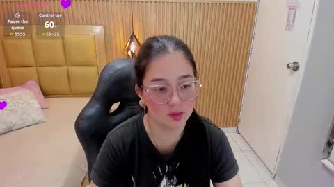 Snapshot of samanthafiore1 chatting on 02-18-26, 12:45 online show from 02-18-26, 12:45