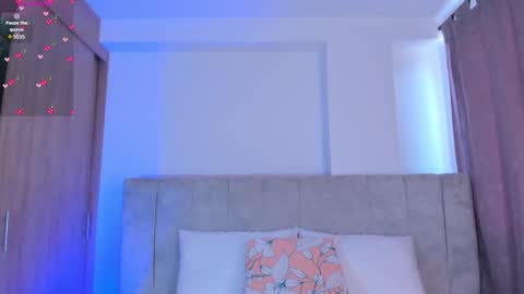 Snapshot of samanthaheinz chatting on 01-31-25, 07:40 V A N E S S A online show from 01-31-25, 07:40