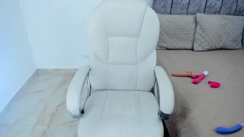 Snapshot of samanthakt2 chatting on 01-30-25, 05:49 sam online show from 01-30-25, 05:49