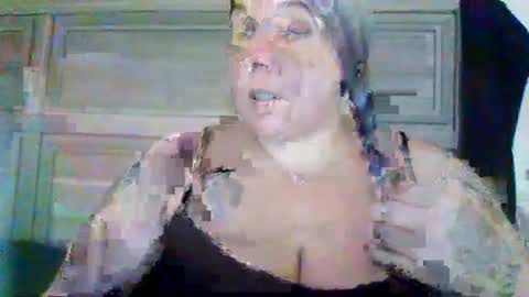 samanthasweetheart0402 online show from 07-10-26, 06:21