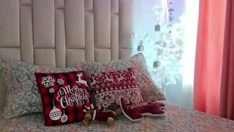 Samixmami online show from 12-17-25, 06:36