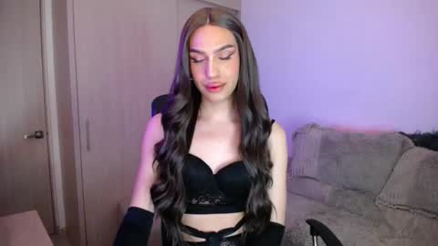 Samara Silex online show from 10-15-25, 02:33