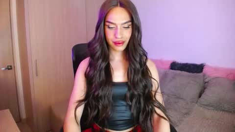 Samara Silex online show from 10-17-25, 02:37