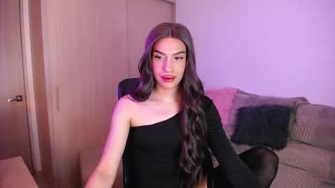Samara Silex online show from 10-22-25, 02:34