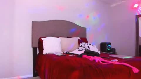 Yaya online show from 01-12-26, 03:39