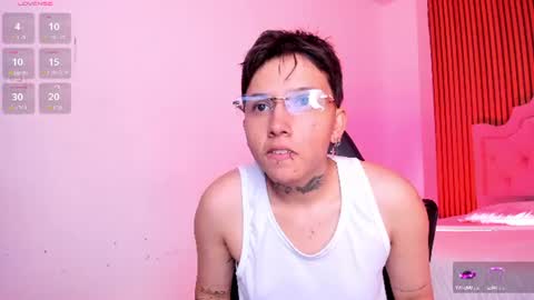 Snapshot of samblaze_ chatting on 08-02-26, 12:36 Sam online show from 08-02-26, 12:36