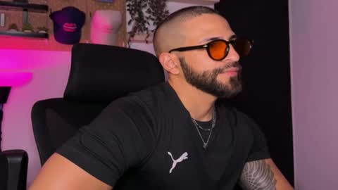 Sam Dornan online show from 04-25-26, 01:30