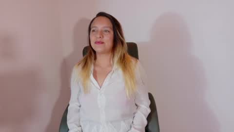 Snapshot of sami_1_8 chatting on 04-27-26, 04:16 Samy online show from 04-27-26, 04:16