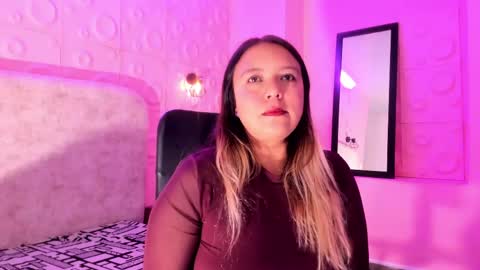 Snapshot of sami_1_8 chatting on 05-21-26, 03:24 Samy online show from 05-21-26, 03:24
