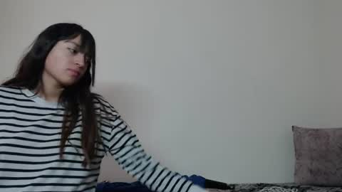 Snapshot of sami_and_gael chatting on 07-28-26, 04:39 Tami Gael online show from 07-28-26, 04:39