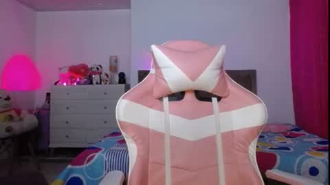 Danna dulce online show from 06-24-26, 06:29