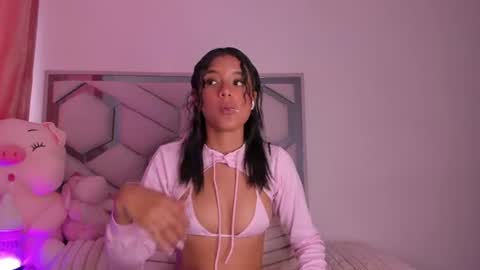 samirose_ online show from 06-19-26, 10:13