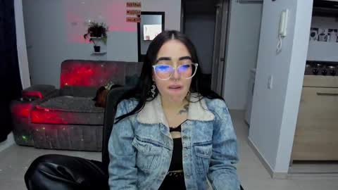 SARA online show from 10-01-25, 01:22