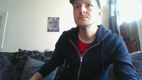 sexy lad looking for fun online show from 02-06-25, 11:43