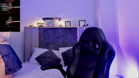 Snapshot of sammy_6_6 chatting on 04-12-26, 04:28 Sammy online show from 04-12-26, 04:28