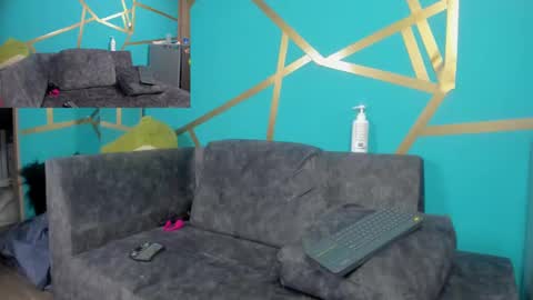 Snapshot of sammy_and_mike_ls chatting on 12-08-24, 12:07 Sophie y Mark online show from 12-08-24, 12:07