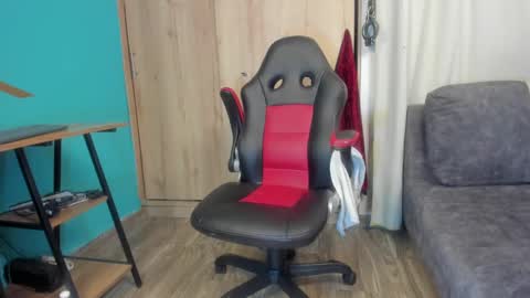 Snapshot of sammy_and_mike_ls chatting on 01-07-25, 01:38 Sophie y Mark online show from 01-07-25, 01:38