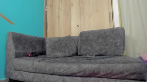 Snapshot of sammy_and_mike_ls chatting on 01-12-25, 07:10 Sophie y Mark online show from 01-12-25, 07:10