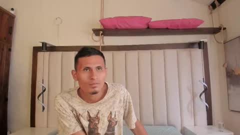 Snapshot of sammy_ela chatting on 03-16-26, 07:29 sammy_ela online show from 03-16-26, 07:29