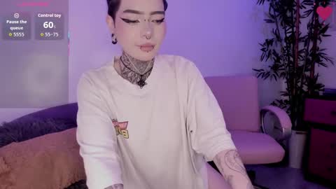 Samantha online show from 10-18-25, 01:41