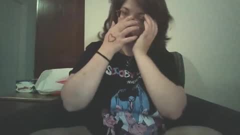 Snapshot of sammy_lyn chatting on 03-07-25, 02:23 Sam online show from 03-07-25, 02:23