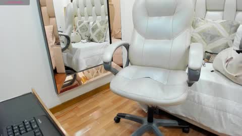 Sammy online show from 10-22-25, 06:29