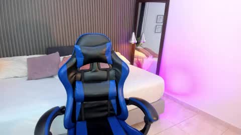 Axel online show from 05-26-26, 08:38