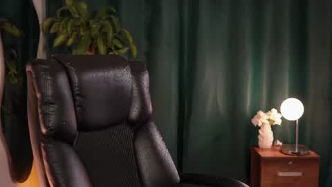 Snapshot of sammylaszlow chatting on 07-14-26, 11:10 Sammy online show from 07-14-26, 11:10