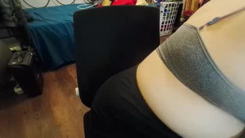 Snapshot of sammytimelove chatting on 11-22-25, 12:53 Sammy Time online show from 11-22-25, 12:53