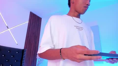 Snapshot of sammyyadams_ chatting on 09-19-25, 10:32 sammyyadams_ online show from 09-19-25, 10:32