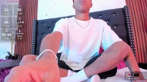 Snapshot of sammyyadams_ chatting on 10-09-25, 12:47 sammyyadams_ online show from 10-09-25, 12:47