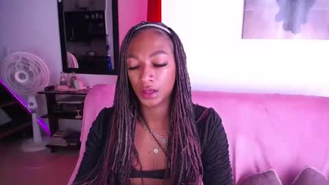 Snapshot of samny_doll369 chatting on 05-30-26, 07:22 Samy doll online show from 05-30-26, 07:22