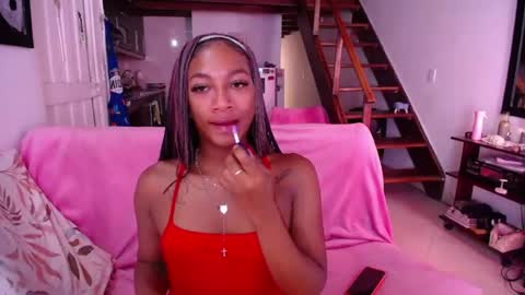 Snapshot of samny_doll369 chatting on 06-28-26, 06:36 Samy doll online show from 06-28-26, 06:36
