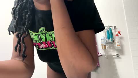 Snapshot of samoanne chatting on 12-18-24, 07:36 Samoanne online show from 12-18-24, 07:36