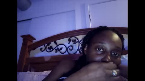 Snapshot of samoanne chatting on 12-22-24, 08:27 Samoanne online show from 12-22-24, 08:27