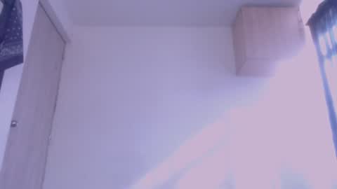 Snapshot of samuel_suarez chatting on 01-22-25, 01:32 online show from 01-22-25, 01:32