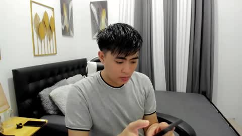 Snapshot of samuelangelo chatting on 05-06-26, 04:41 Sam online show from 05-06-26, 04:41