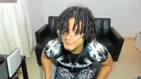 Snapshot of samxx_muscle chatting on 06-27-26, 12:44 samxx_muscle online show from 06-27-26, 12:44