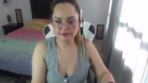 Snapshot of samy_vsn chatting on 02-09-25, 10:00 samy_vsn online show from 02-09-25, 10:00