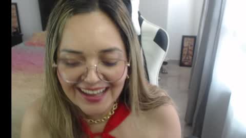 Snapshot of samy_vsn chatting on 02-15-25, 06:01 samy_vsn online show from 02-15-25, 06:01