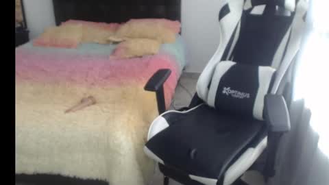 Snapshot of samy_vsn chatting on 02-15-25, 09:04 samy_vsn online show from 02-15-25, 09:04