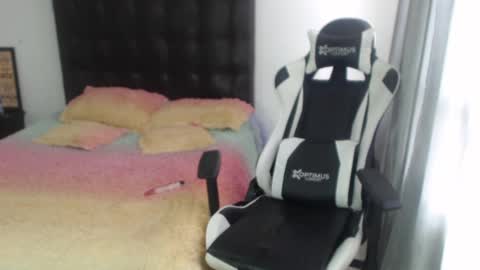 Snapshot of samy_vsn chatting on 02-18-25, 05:21 samy_vsn online show from 02-18-25, 05:21