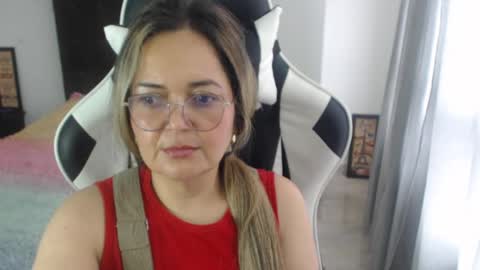 Snapshot of samy_vsn chatting on 02-19-25, 05:27 samy_vsn online show from 02-19-25, 05:27