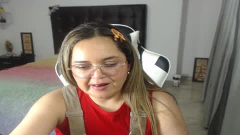 Snapshot of samy_vsn chatting on 02-20-25, 01:46 samy_vsn online show from 02-20-25, 01:46