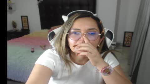 Snapshot of samy_vsn chatting on 02-21-25, 02:06 samy_vsn online show from 02-21-25, 02:06