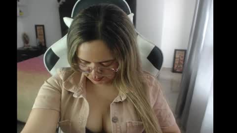 Snapshot of samy_vsn chatting on 02-26-25, 06:21 samy_vsn online show from 02-26-25, 06:21