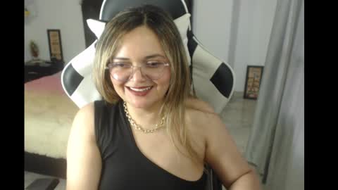 Snapshot of samy_vsn chatting on 02-28-25, 11:01 samy_vsn online show from 02-28-25, 11:01