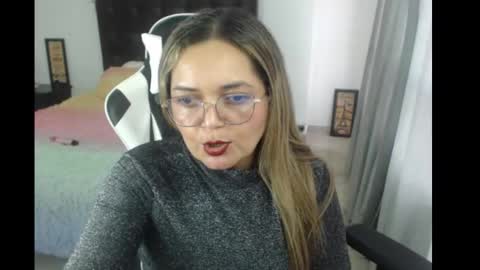 Snapshot of samy_vsn chatting on 03-04-25, 06:29 samy_vsn online show from 03-04-25, 06:29