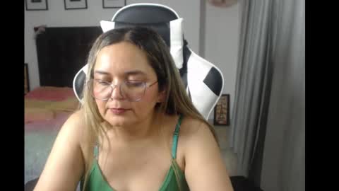 Snapshot of samy_vsn chatting on 03-11-25, 12:44 samy_vsn online show from 03-11-25, 12:44