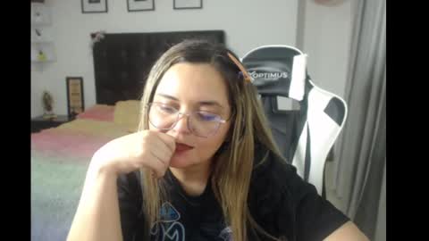 Snapshot of samy_vsn chatting on 03-12-25, 12:42 samy_vsn online show from 03-12-25, 12:42